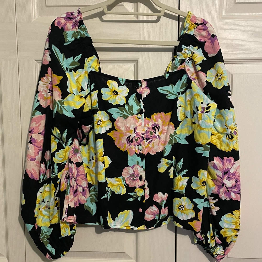 *NWT* 3/4 Sleeve Floral Top, Size XXL